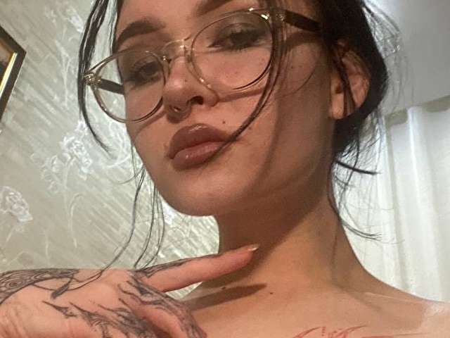 XXXMIA free sexy photo