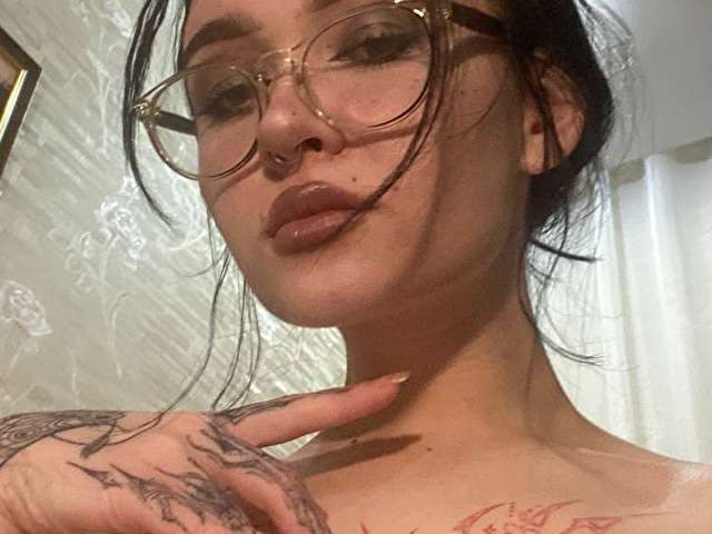 XXXMIA free sexy photo