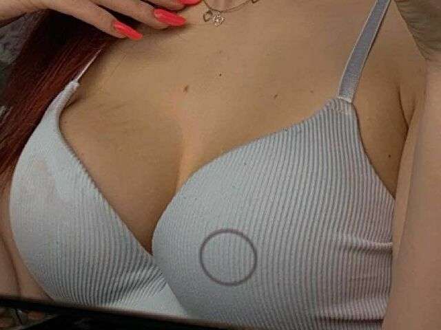LEAKISS free sexy photo