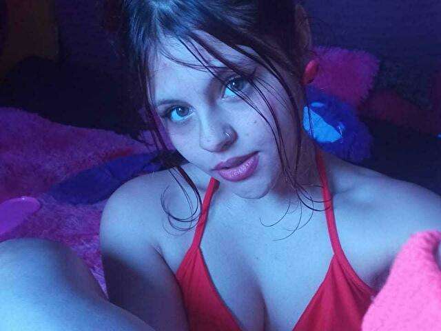 SOFIAHILLTON free sexy photo