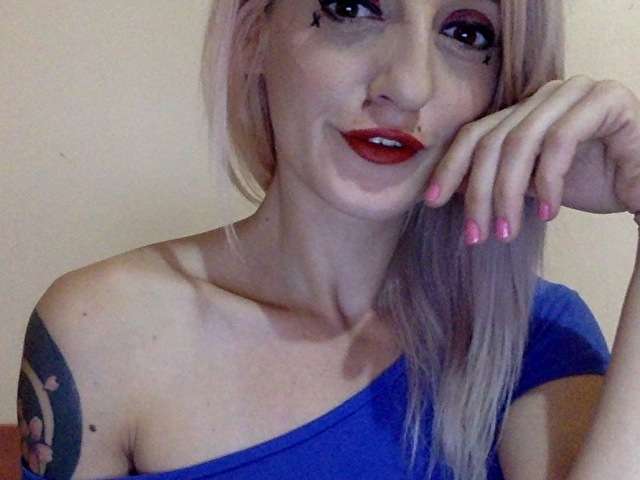 KITKITTYKIT free sexy photo