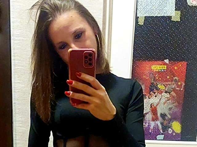 EVELYNMODEL free sexy photo