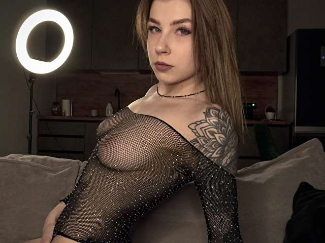 KIRATEASE free hard sexy photo