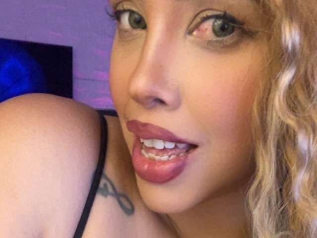 SWEETMARIACA free sexy photo