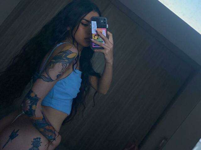 VIOLLETTAAA free sexy photo