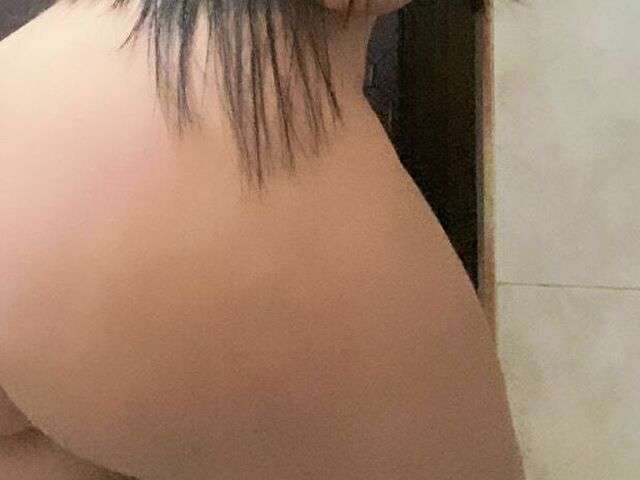 EMMI free sexy photo