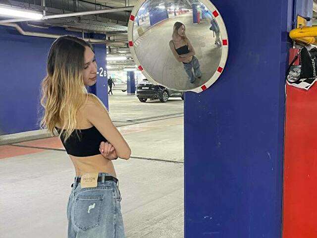 LINALUNNN free sexy photo