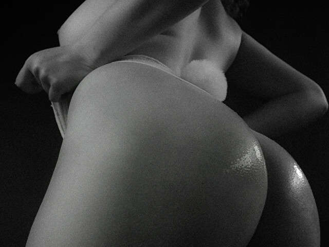 JULIANCHURCH free sexy photo