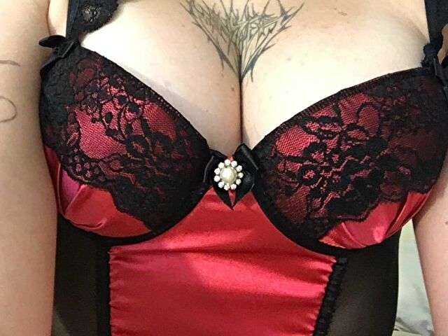 LOTTIEXOXO free sexy photo