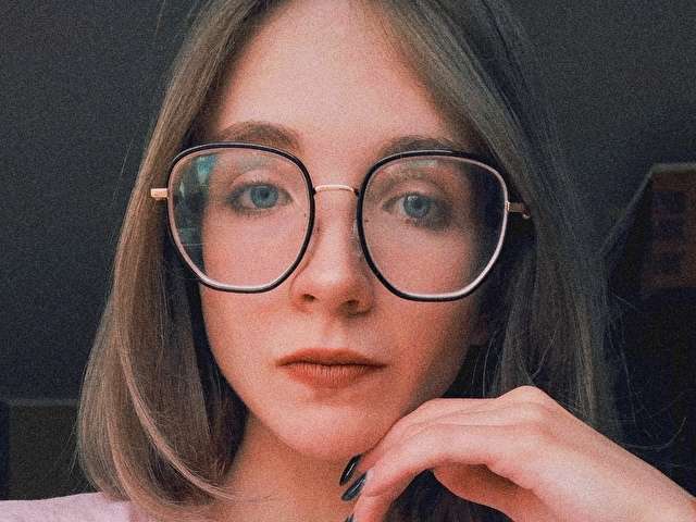 LOVEPENNY free sexy photo