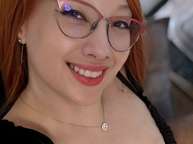 ALISAGOLDS free sexy photo