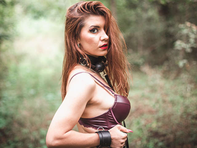 HOFFMANGWEEN free sexy photo