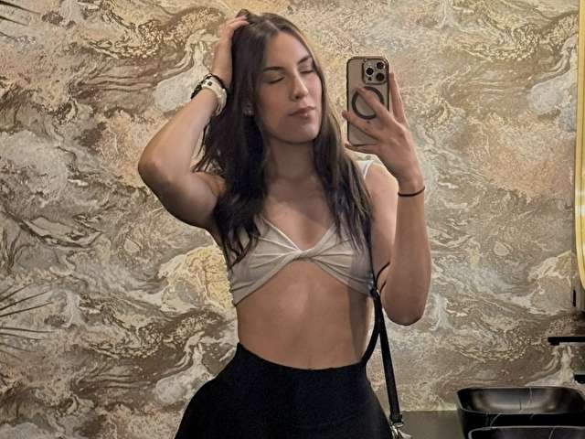 ARYABLOOM free sexy photo