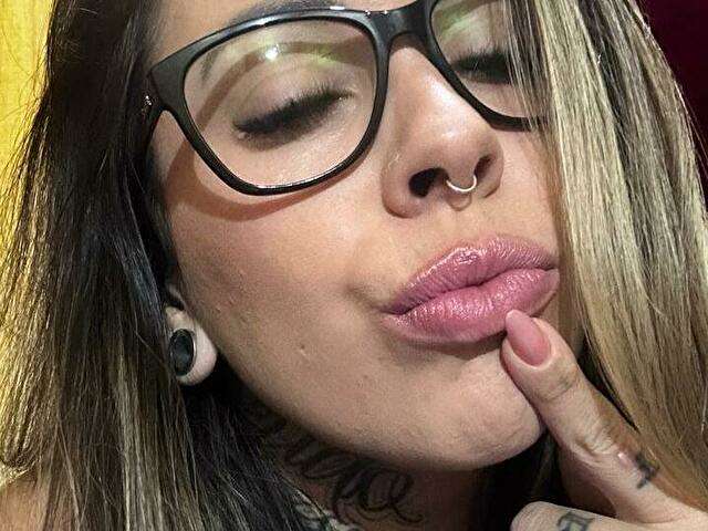 RENEETJE free sexy photo