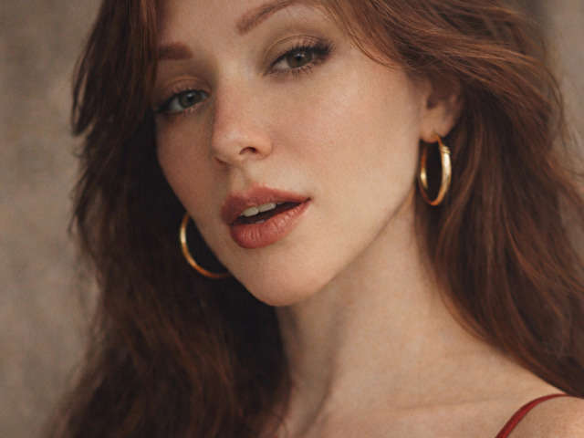 HANNAVERSA free sexy photo