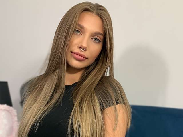 EMMAFITNESS free sexy photo