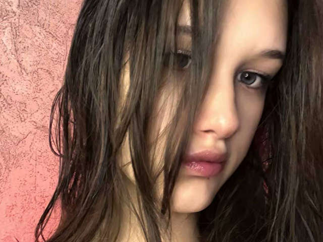 ANNOYBLUE free sexy photo