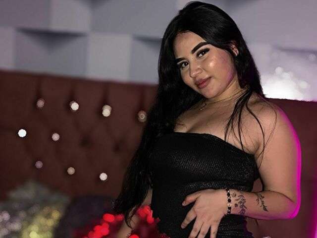 ISABELASWEET free sexy photo