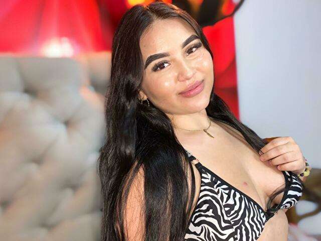 ISABELASWEET free sexy photo