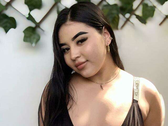 ISABELASWEET free sexy photo