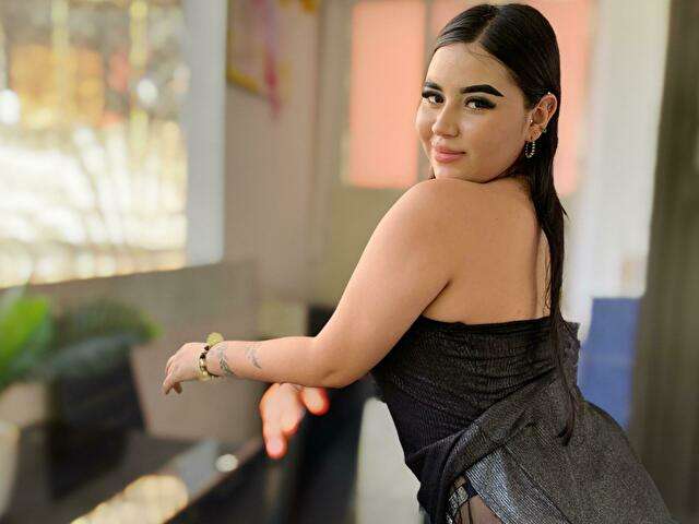 ISABELASWEET free sexy photo