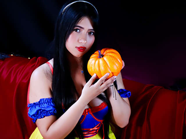 KIARAVEGA free sexy photo