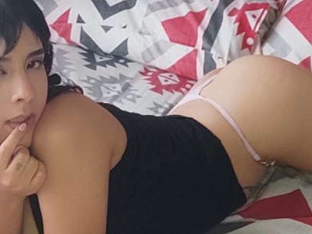 MIASAINT free sexy photo