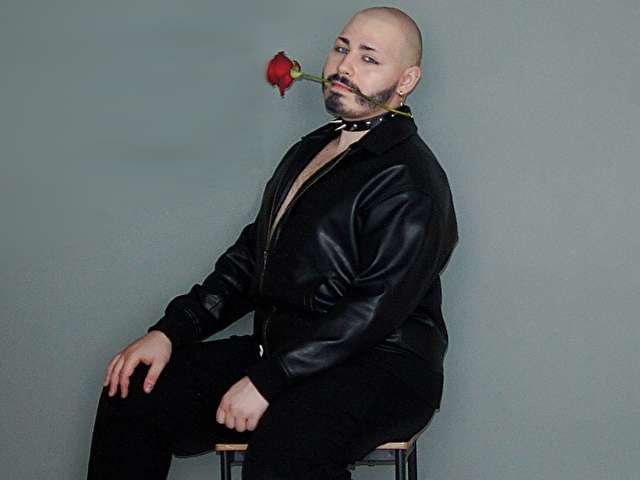 MASTERFABIAN free sexy photo