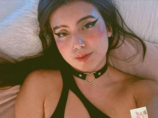 DAINAEVANSS free sexy photo