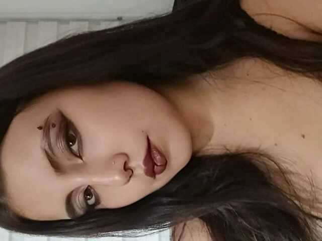 DAINAEVANSS free sexy photo