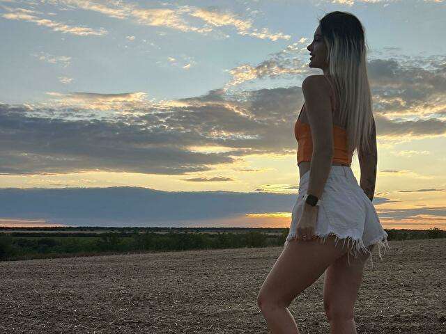 ISLA free sexy photo