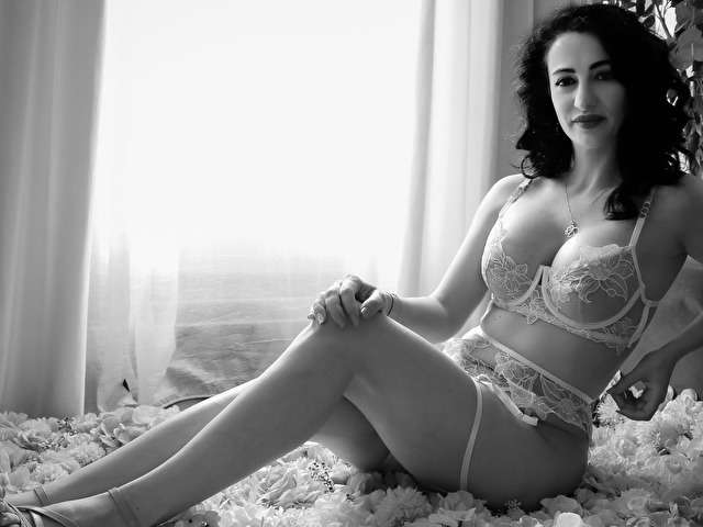 CARLAREYS1 free sexy photo