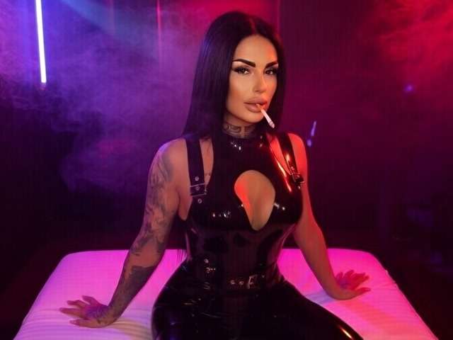 ASHVONPAGE free sexy photo
