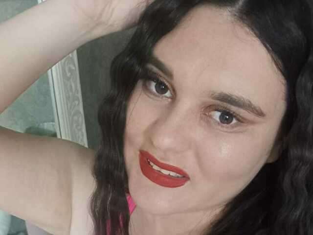 SARAELISE free sexy photo