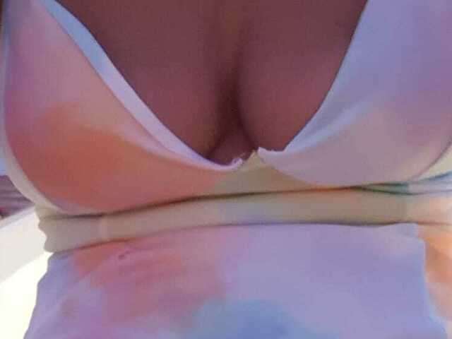 MALENALOVE28 free sexy photo