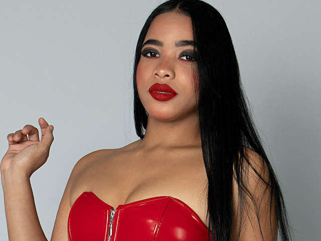 KARLABELUCCI free sexy photo