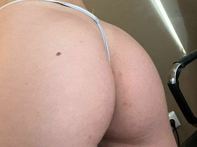 ELLARAYY free sexy photo