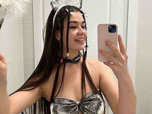 KYLIEDALTON free sexy photo