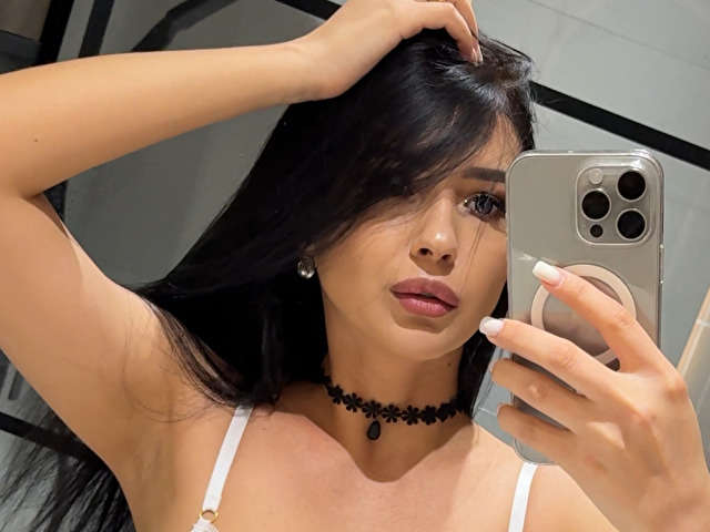 MEDINAA free sexy photo