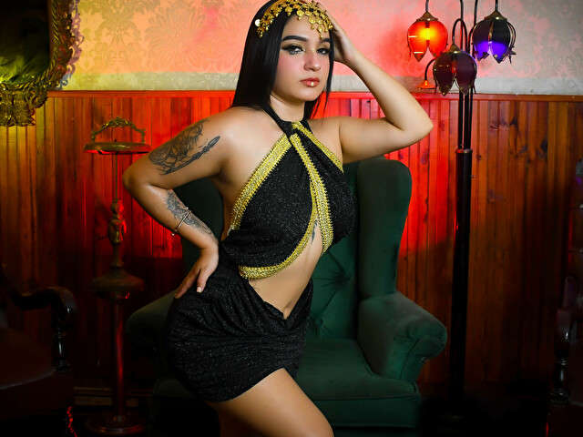 PEARLLIPS free sexy photo