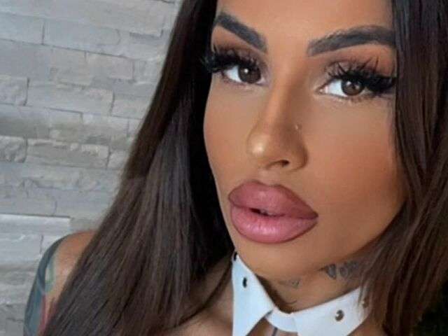 JESSYCRUZZ free sexy photo