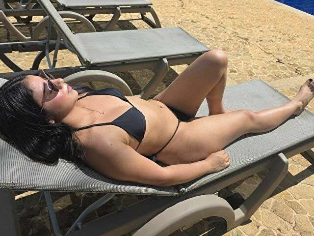 MIAWILSOM free sexy photo