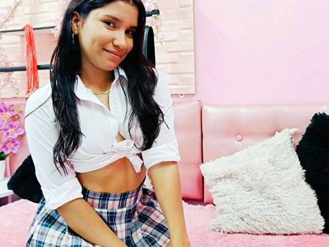 PRETTYSUB4U free sexy photo