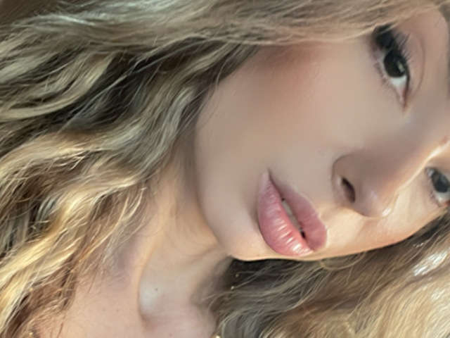 SUNNYBLUSH free sexy photo