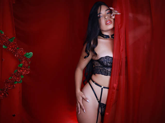 BRIBRUNETTE free sexy photo