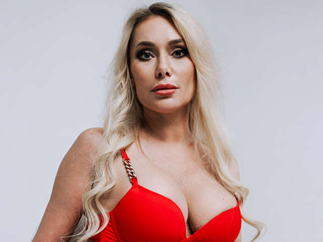 ISADUNKAN free sexy photo