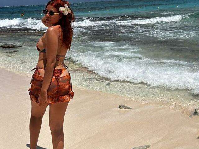 VALERIAW free sexy photo