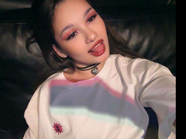 ADELINALOVE free sexy photo