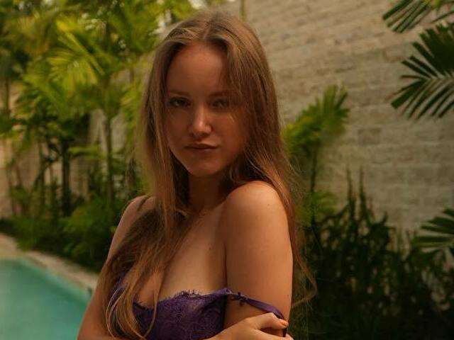 ADORABLETINA free sexy photo