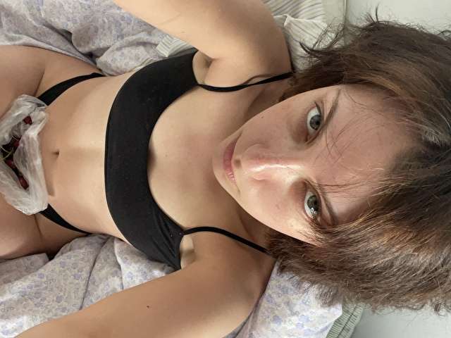 PRETTYBBY free sexy photo